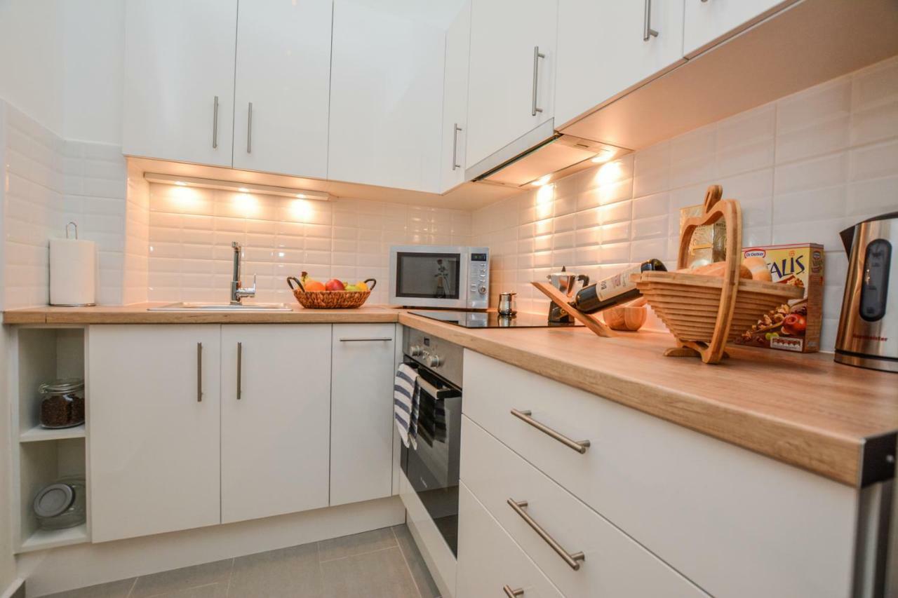 Timeless Apartment With Free Private Parking 부다페스트 외부 사진