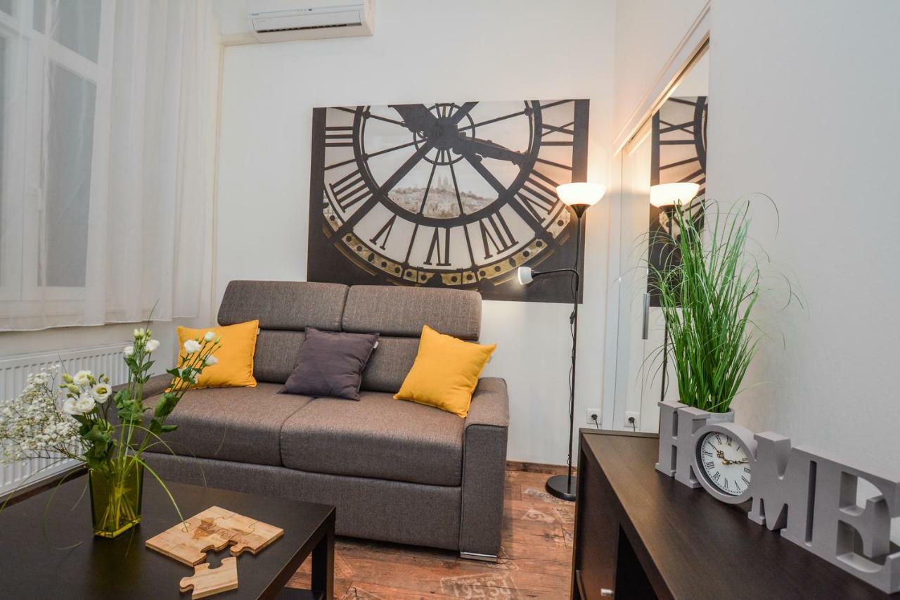 Timeless Apartment With Free Private Parking 부다페스트 외부 사진